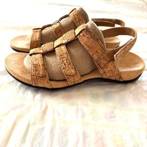 NWOT Vionic Amber Brown Cork Leather Slingback Sandal ran SZ 8